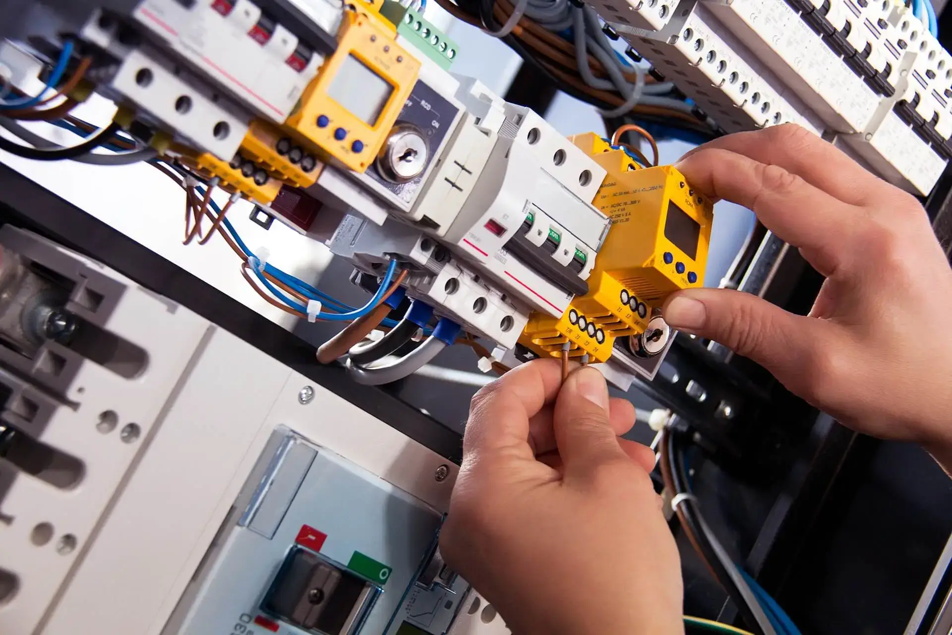 Certified electricians in Thamesmead